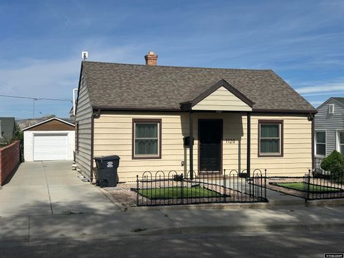 1120 Mckinley Ave, Rock Springs, WY, 82901-7421 | Card Image