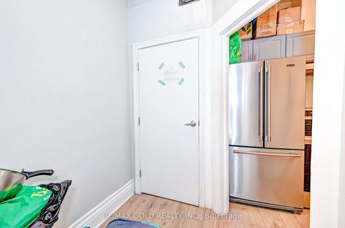 13-13-15 Ainslie St N, Cambridge, ON, N1R3J3 | Card Image