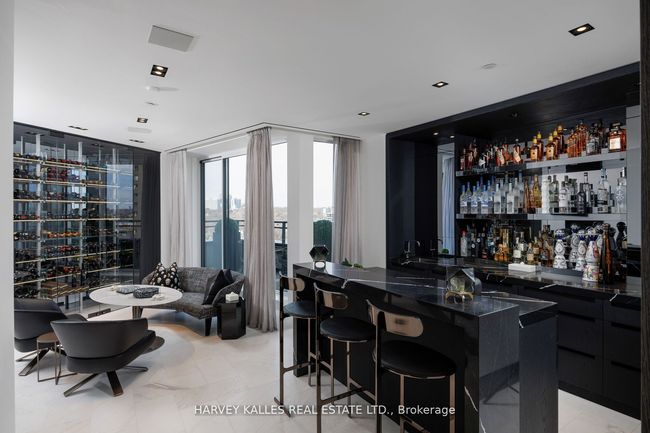 1201 - 181 Davenport Rd, Condo with 4 bedrooms, 7 bathrooms and null parking in Toronto ON | Image 7