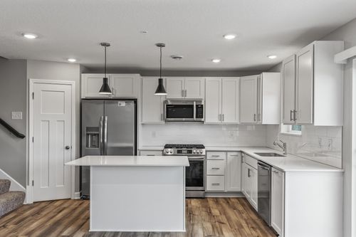 14644 112th Ave N, Maple Grove, MN, 55369-7559 | Card Image