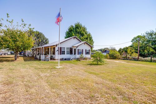 1035 Summit Dr, Springtown, TX, 76082-5369 | Card Image
