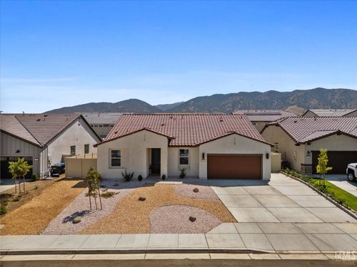 212 Artina Ct, Tehachapi, CA, 93561-2488 | Card Image