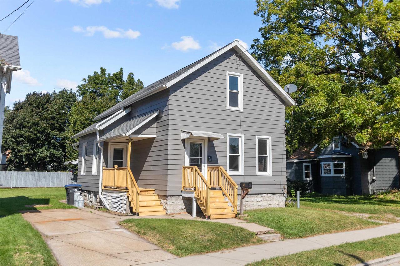 Eveline St, Oshkosh, WI 54901