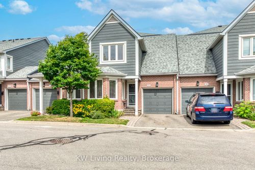 39-2205 S Millway, Mississauga, ON, L5L3T2 | Card Image