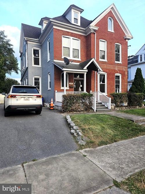448 Summit Ave, HAGERSTOWN, MD, 21740-6230 | Card Image