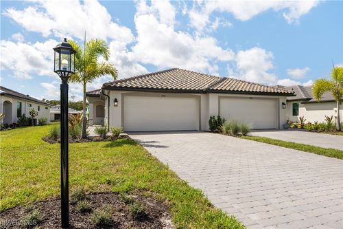 19597 Hinkley Dr, Estero, FL, 33928-2764 | Card Image
