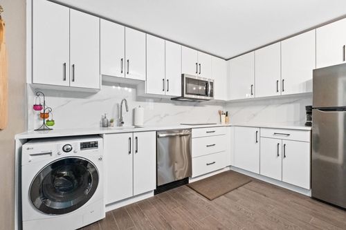 basement-6779 186 St, Surrey, BC, V3S1Z1 | Card Image