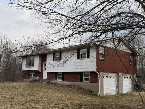 6 Stokes Ln, Gardiner, NY, 12525-5409 | Card Image
