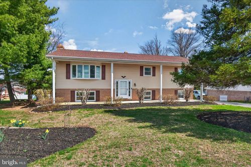 2733 Vireo Rd, YORK, PA, 17403-9509 | Card Image