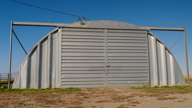 View of outdoor structure | Image 34