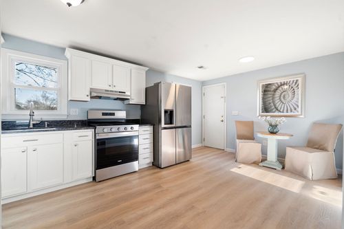 12 Parker Dr, Wareham, MA, 02571-1839 | Card Image