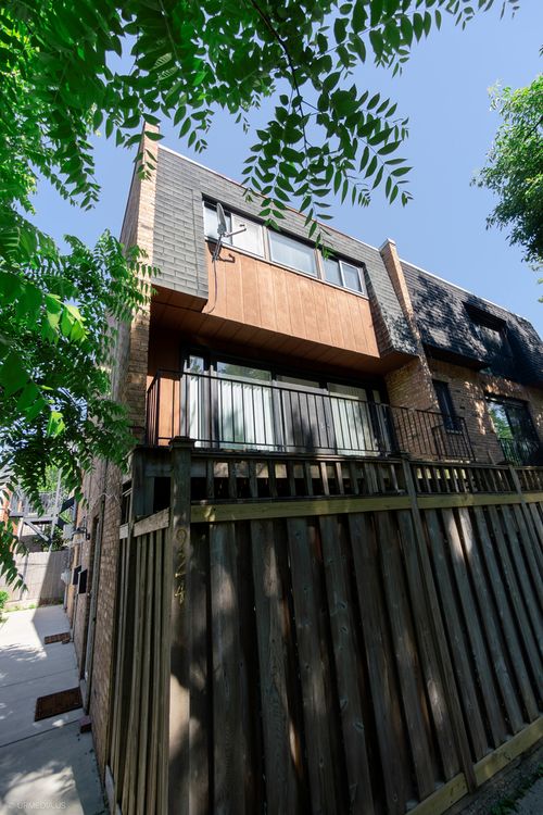 apt-a2-924 W Wrightwood Ave, Chicago, IL, 60614-2329 | Card Image