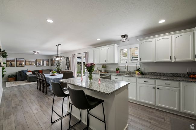 2026 E Ficus Way, House other with 5 bedrooms, 3 bathrooms and 2 parking in Eagle Mountain UT | Image 9