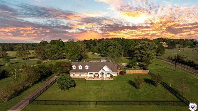 2 Tyler Ln, House other with 3 bedrooms, 2 bathrooms and null parking in Hooks TX | Image 29