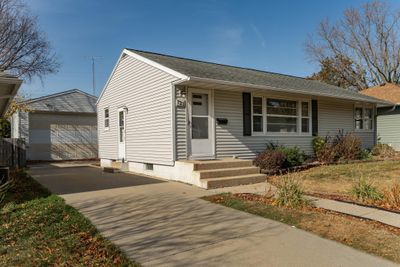 721 17th Avenue Ne, House other with 3 bedrooms, 1 bathrooms and null parking in Rochester MN | Image 1