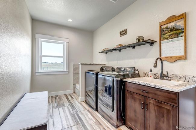Main Level Laundry/Mud Room | Image 21