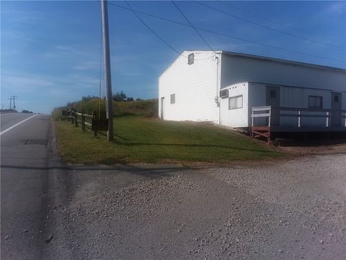 7377 National Pike, Uniontown, PA, 15401-5114 | Card Image
