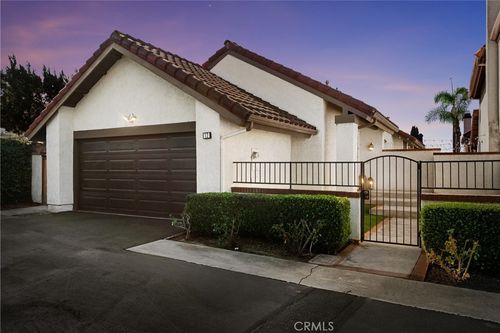 12 Filare, Irvine, CA, 92620 | Card Image