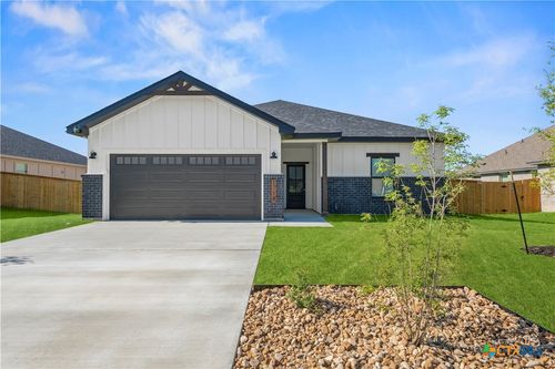 1718 Paint Horse Trl, Harker Heights, TX, 76548-7274 | Card Image