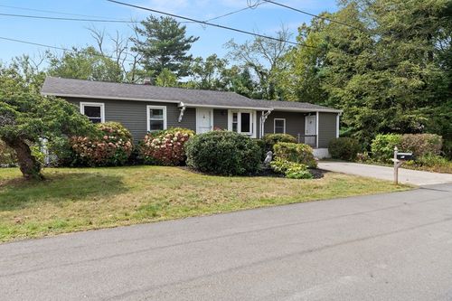 7 Peters Rd, Newburyport, MA, 01950-3321 | Card Image