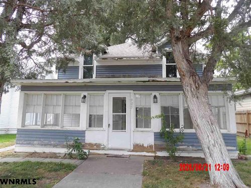 905 O St, Bridgeport, NE, 69336-2525 | Card Image