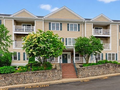 205-1 Lenox St, Norwood, MA, 02062-4284 | Card Image