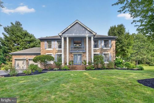 3 Redwood Ct, West Windsor, NJ, 08550-5137 | Card Image