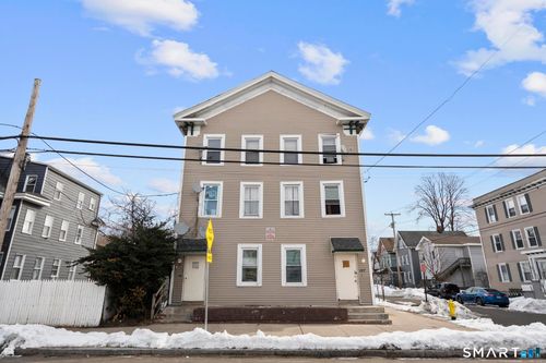 127 James St, New Haven, CT, 06513-3824 | Card Image