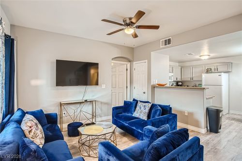 149-7701 W Robindale Rd, Las Vegas, NV, 89113-4042 | Card Image