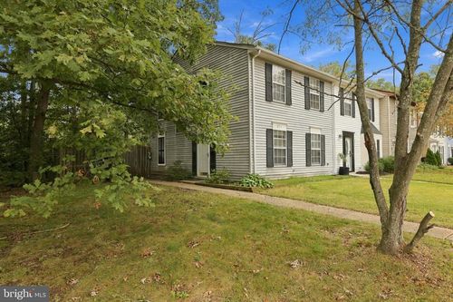 1554 Pin Oak Dr, WALDORF, MD, 20601-3587 | Card Image