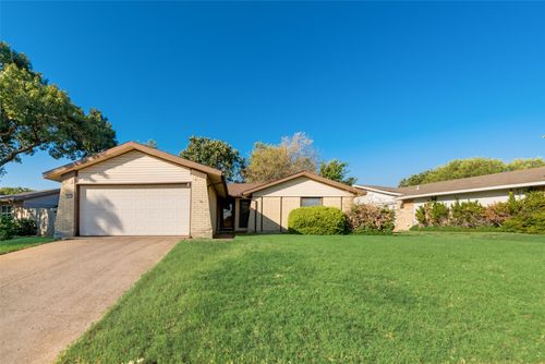 1016 Summit Cir, Carrollton, TX, 75006-3920 | Card Image