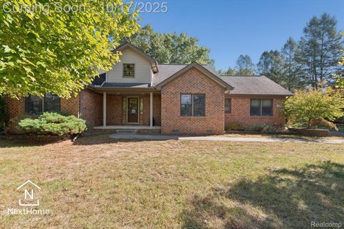 17401 Hannan Rd, New Boston, MI, 48164-9432 | Card Image