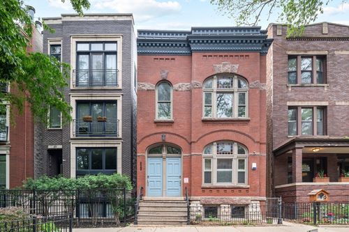 1r-825 Winchester Ave, Chicago, IL, 60622-4936 | Card Image