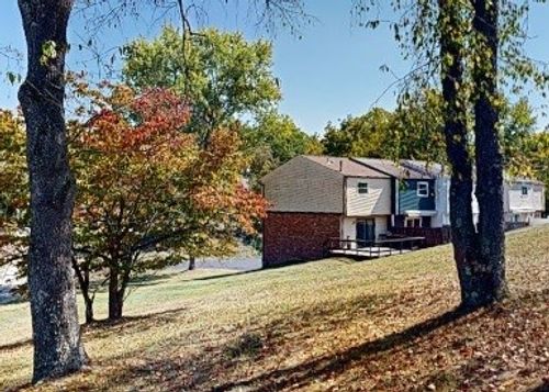 358 New World Dr, Jefferson Hills, PA, 15025-3446 | Card Image