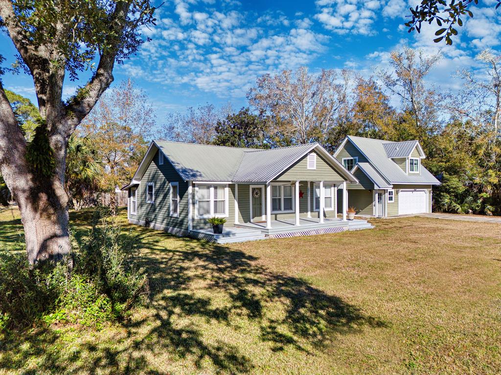 Avenue F , Apalachicola, FL 32320