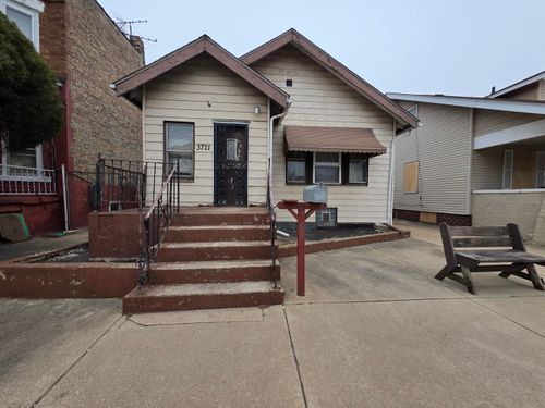 3721 Ivy St, East Chicago, IN, 46312-2235 | Card Image