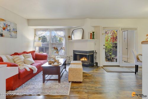 7b-6420 E Northern Lights Blvd, Anchorage, AK, 99504-3379 | Card Image
