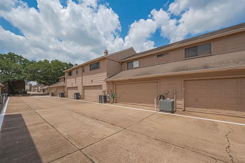 305-13798 Hollowgreen Dr, Houston, TX, 77082-1853 | Card Image