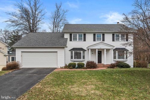 6081 Burnside Landing Dr, BURKE, VA, 22015-2556 | Card Image
