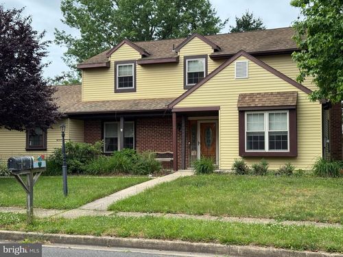 110 Thornwood Dr, MARLTON, NJ, 08053-1411 | Card Image