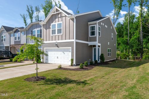 212 Brook Farm Ln, Fuquay Varina, NC, 27526-4339 | Card Image