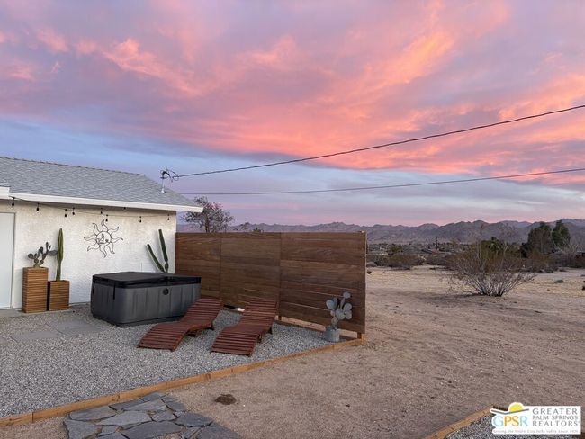 4742 Avenida La Flora Desierta, House other with 2 bedrooms, 1 bathrooms and 3 parking in Joshua Tree CA | Image 35