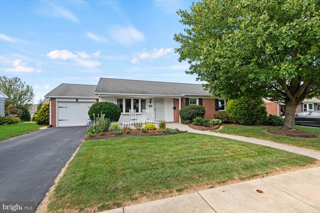 Westfield Dr, New Holland, PA 17557