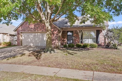 10221 E 116th Place S, Bixby, OK, 74008 | Card Image