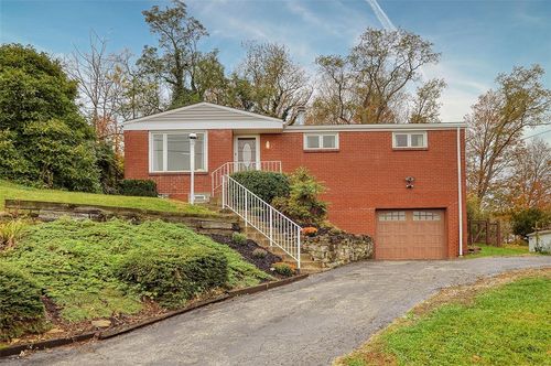 130 Old Oak Dr, Bridgeville, PA, 15017-1248 | Card Image