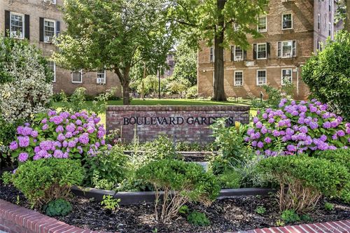 4-5140 30 Avenue, New York, NY, 11377 | Card Image