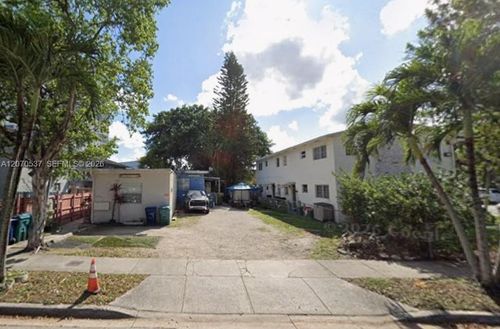 10790 Sw 6th St, Miami, FL, 33174-1661 | Card Image
