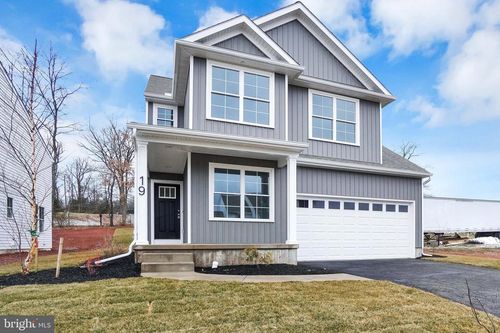 19 Eli Dr, YORK, PA, 17404-9417 | Card Image