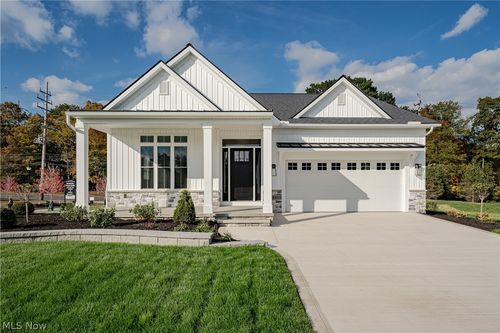 6461 N Cobblestone Rd, Mayfield Village, OH, 44143-2312 | Card Image
