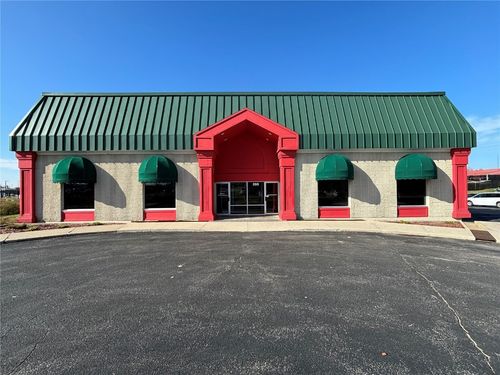 200 Collins Rd Ne, Cedar Rapids, IA, 52402-3117 | Card Image